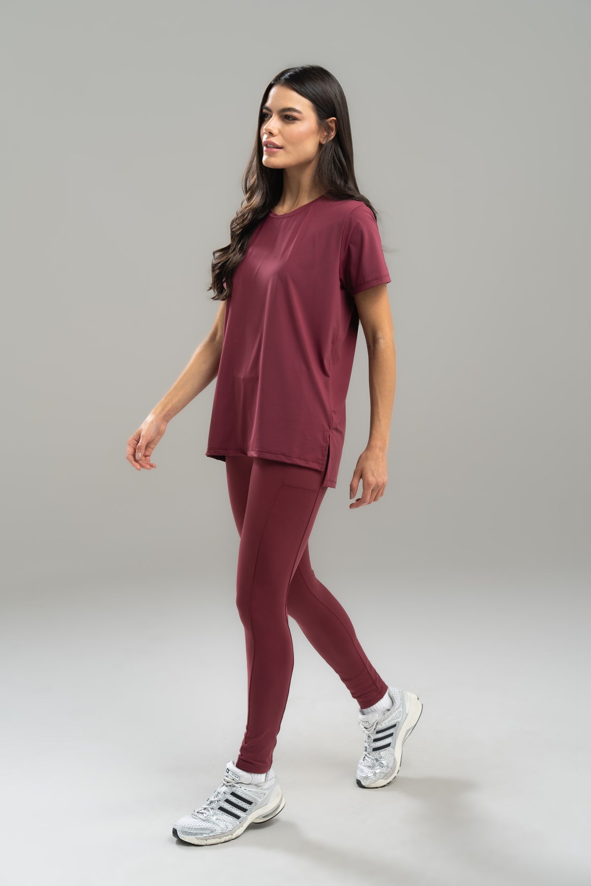 CAMISETA FEM.COM ABERTURA LATERAL SENSITIVE