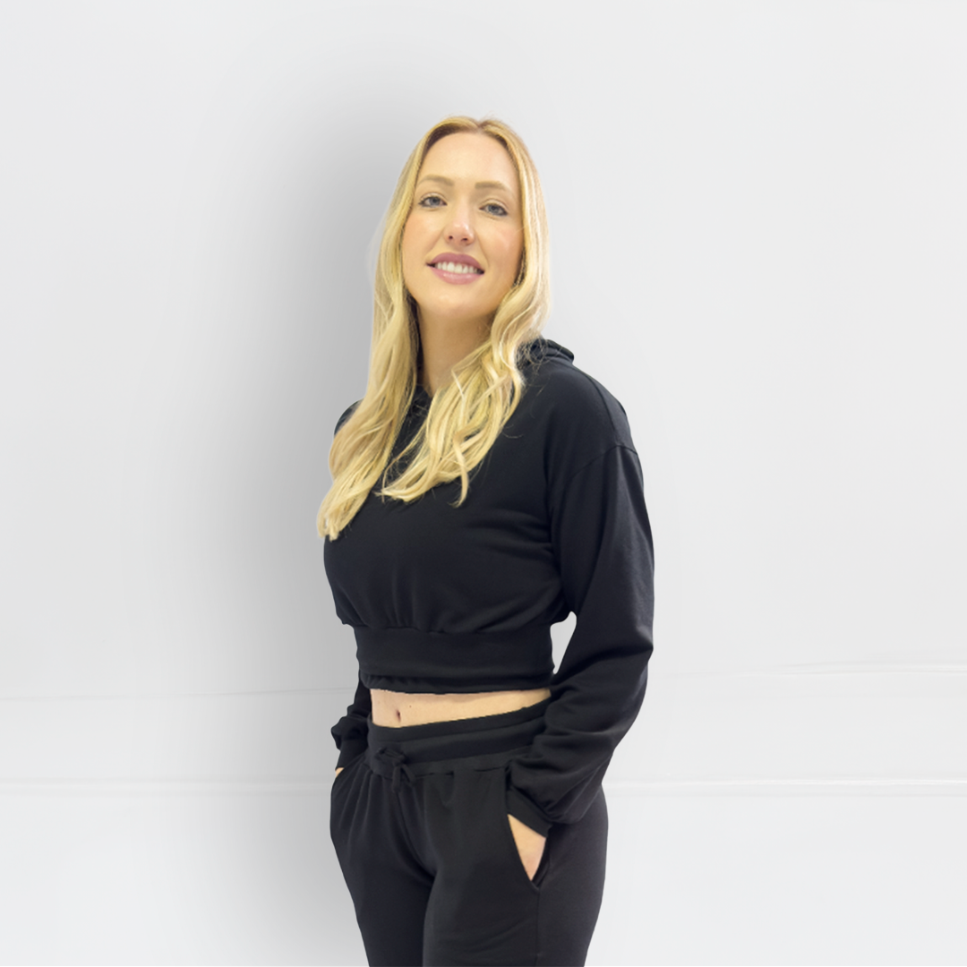 Blusa Cropped de Moletinho com Capuz