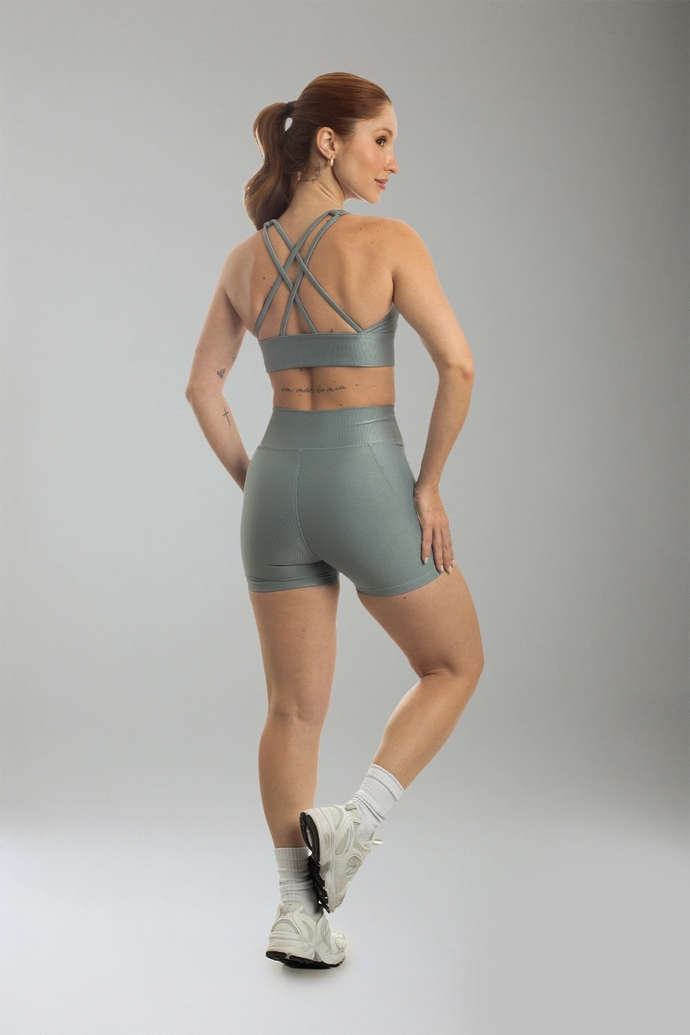 SHORTS WONDER PRATA