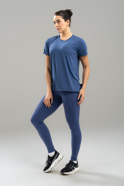 CAMISETA FEM.COM ABERTURA LATERAL SENSITIVE