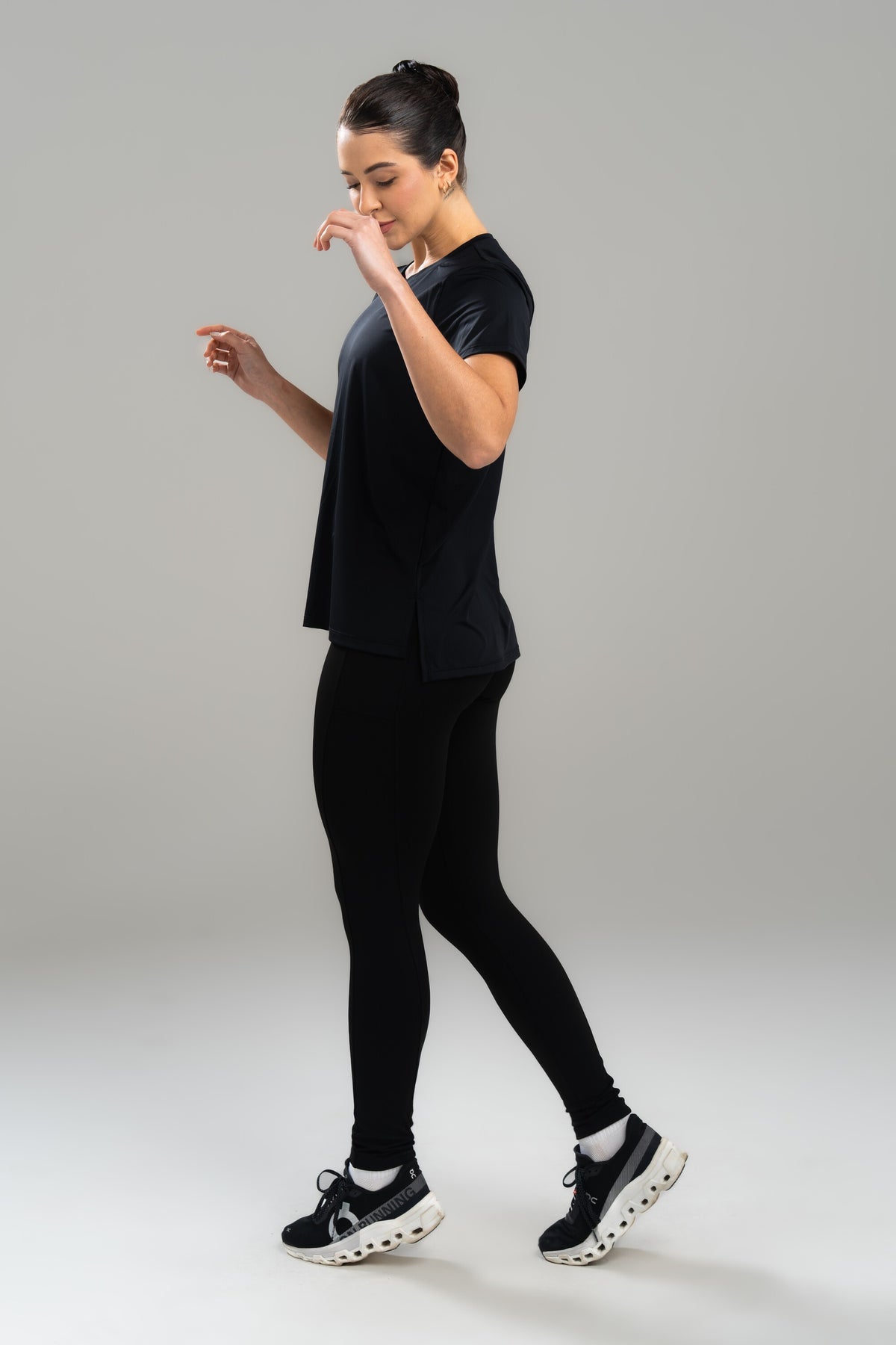 CAMISETA FEM.COM ABERTURA LATERAL SENSITIVE