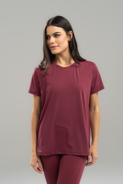 CAMISETA FEM.COM ABERTURA LATERAL SENSITIVE