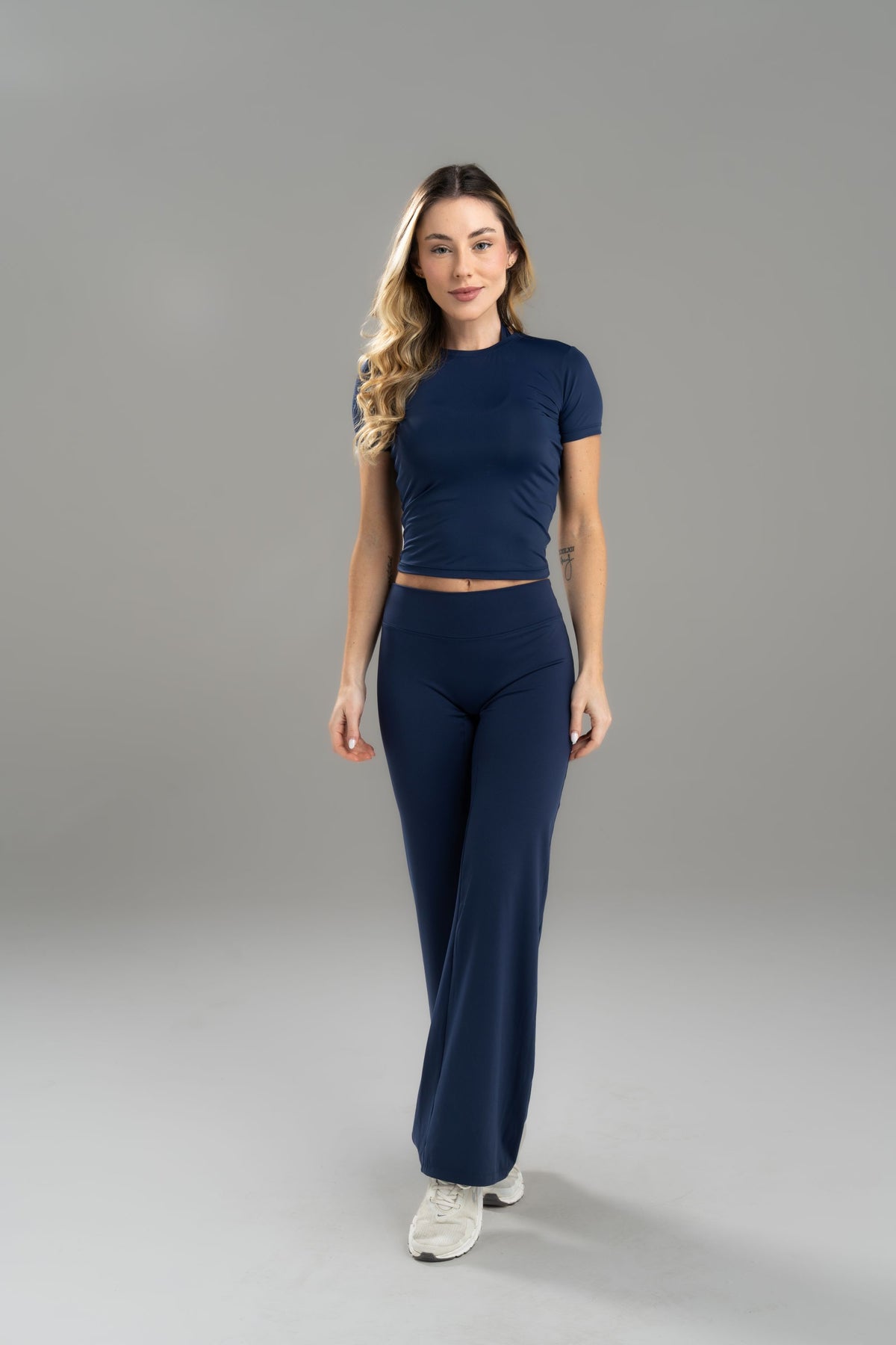 T-SHIRT CROPPED - SENSITIVE