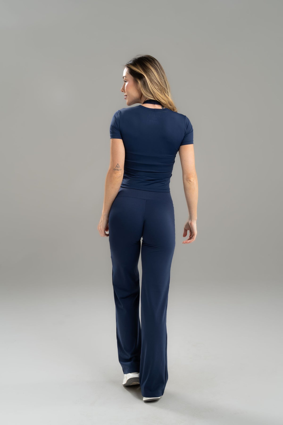 T-SHIRT CROPPED - SENSITIVE