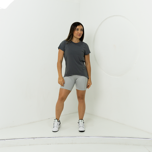 CAMISETA RECORTES