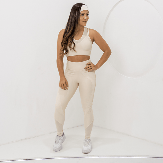 Legging com recortes