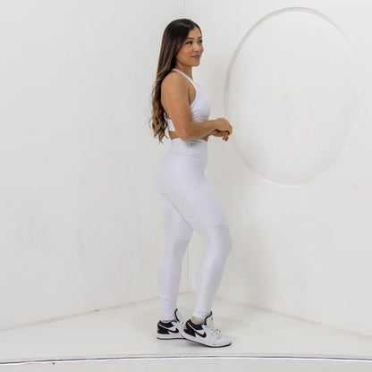 Calça com bolsos laterais Wonder