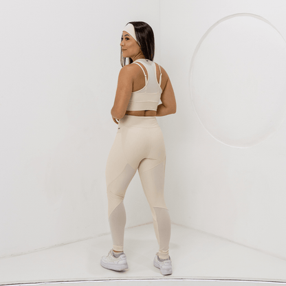 Legging com recortes